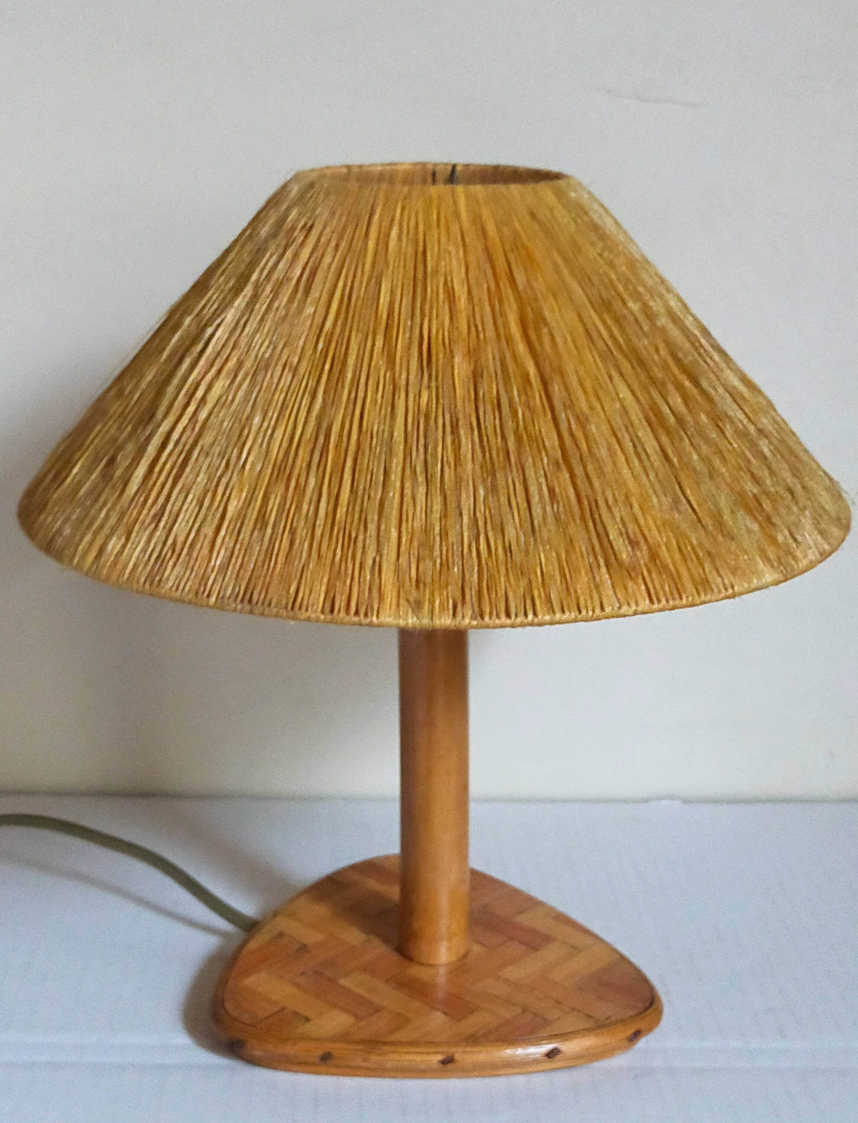 Table lamp in wood and rattan, 50s raffia lampshade