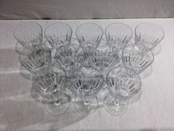 Baccarat – 12 verres à vin blanc En Cristal De Baccarat Modèle Casino