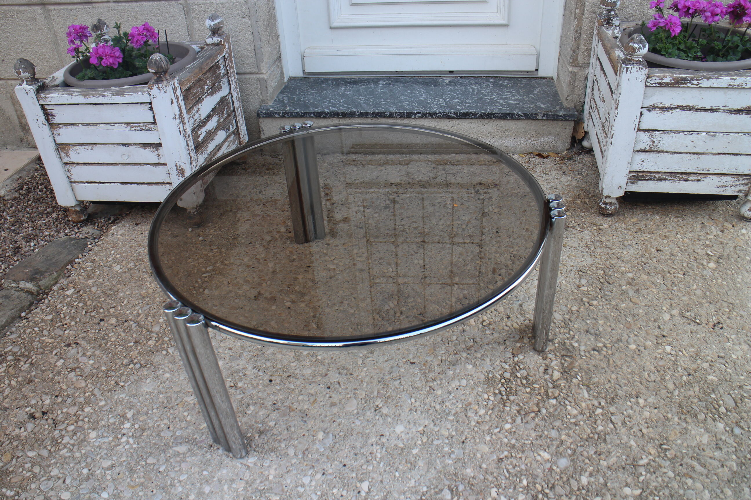 Round coffee table chrome and smoked glass 1970