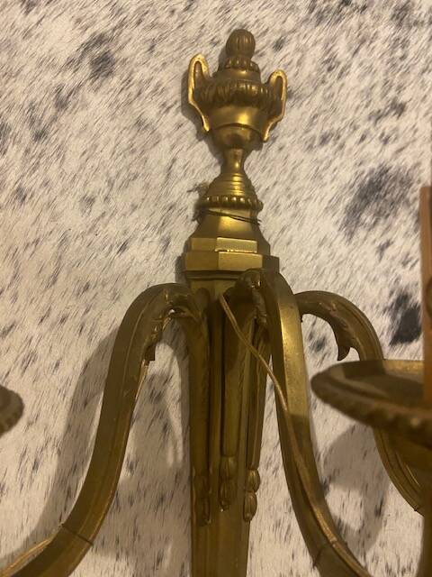 Pair of gilt and chiselled bronze wall lights with 3 lights - Louis XVI style