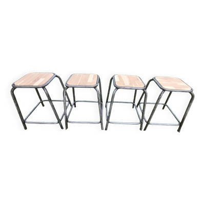 Lot de 4 tabourets industriels