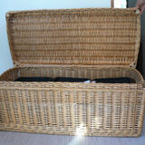 Wicker trunk