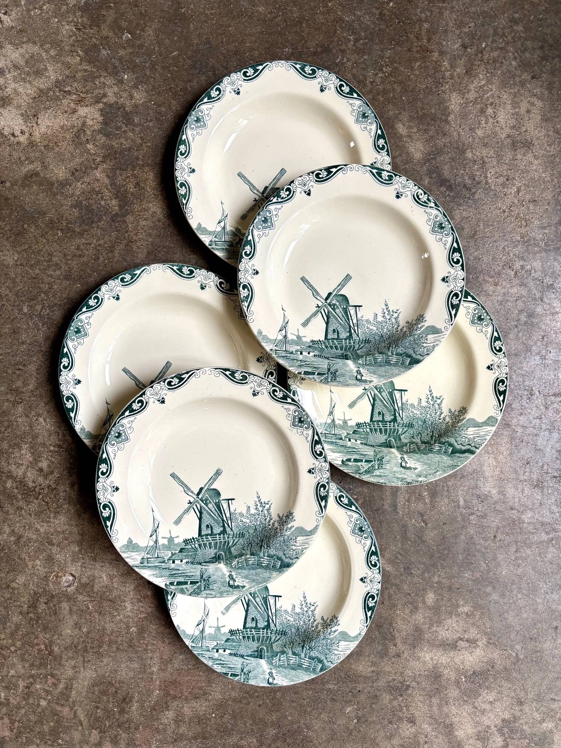 6 assiettes creuses Salins en terre de fer, service "Delft"