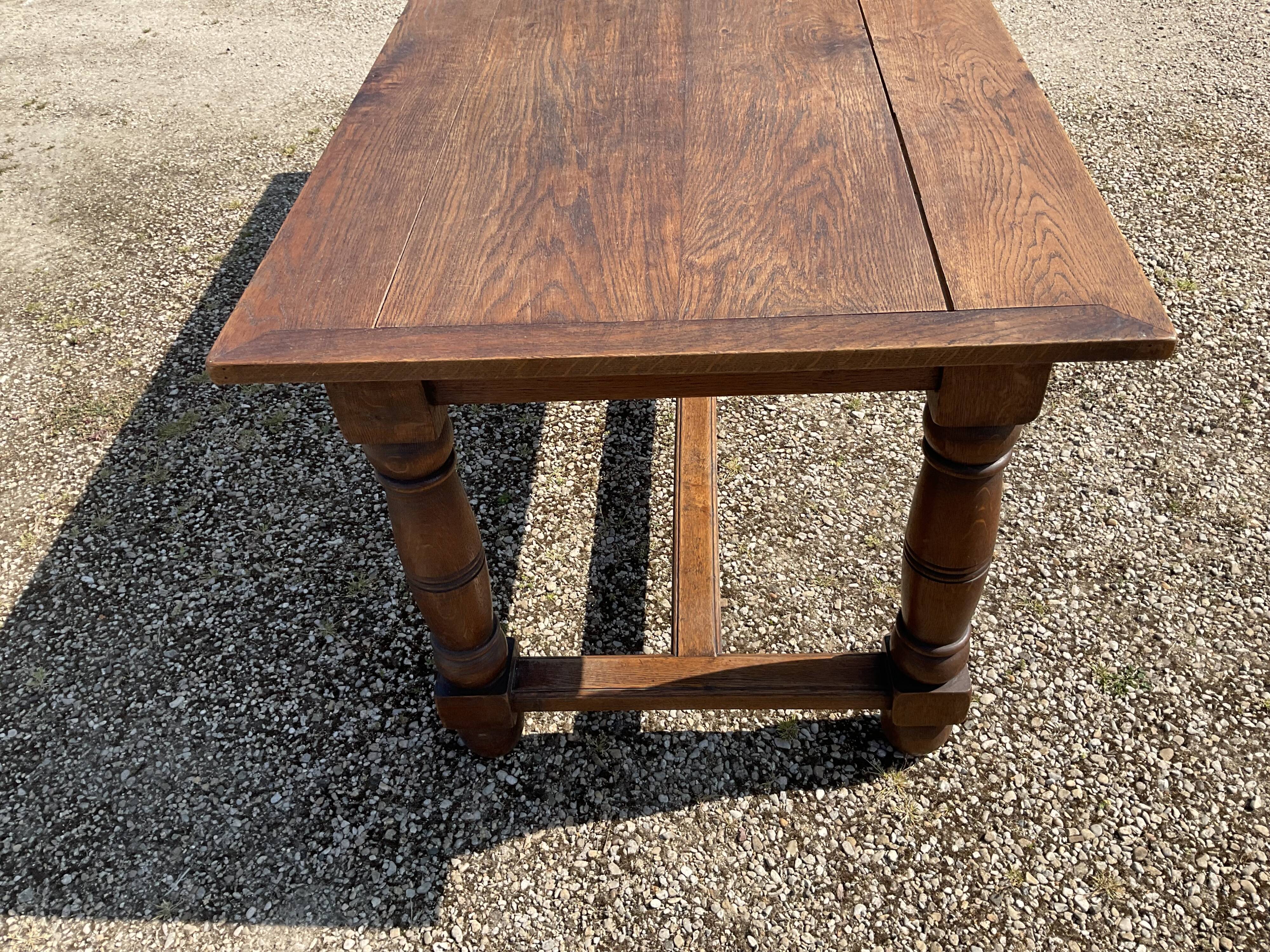 Farm table