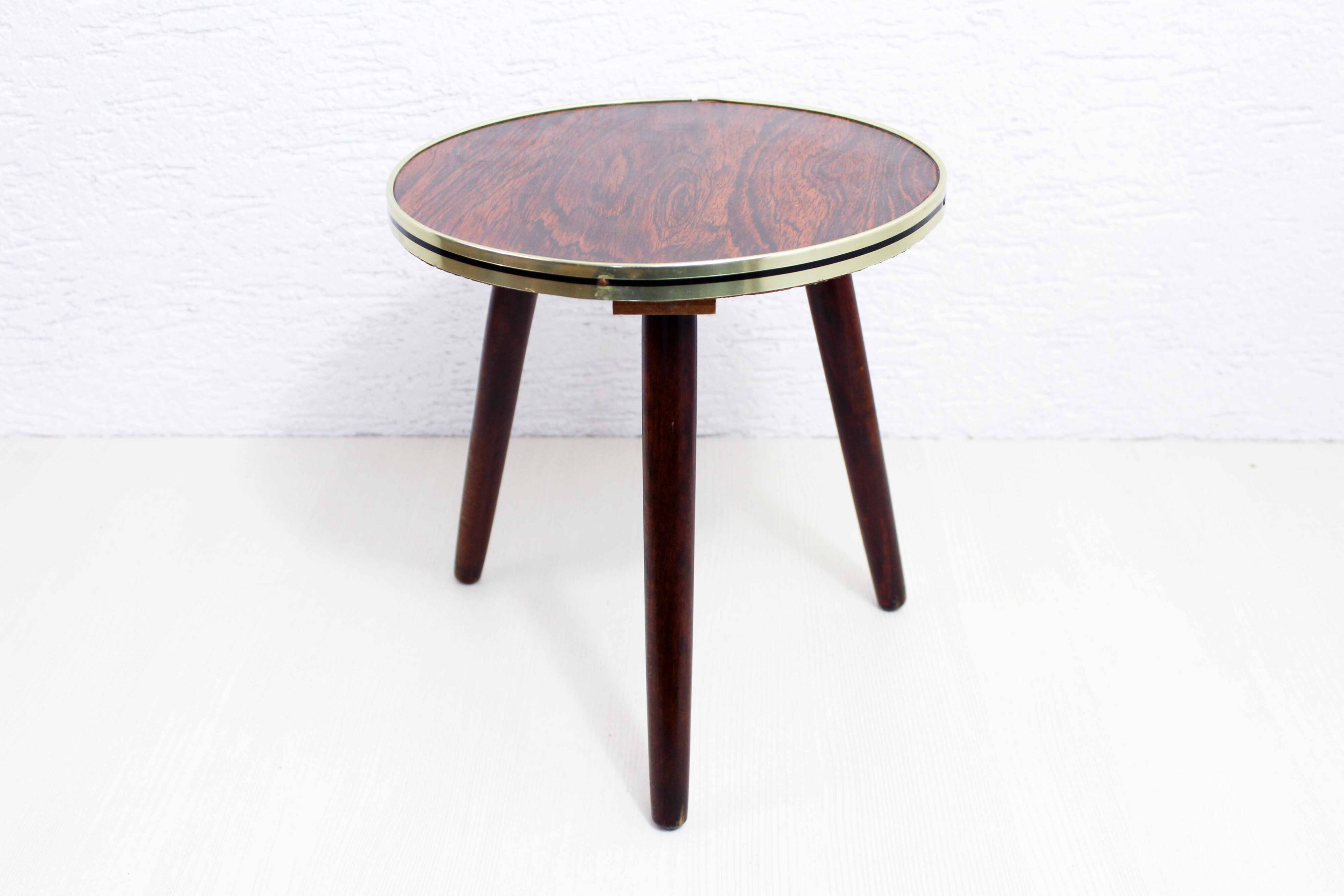 Round formica plant stand pedestal