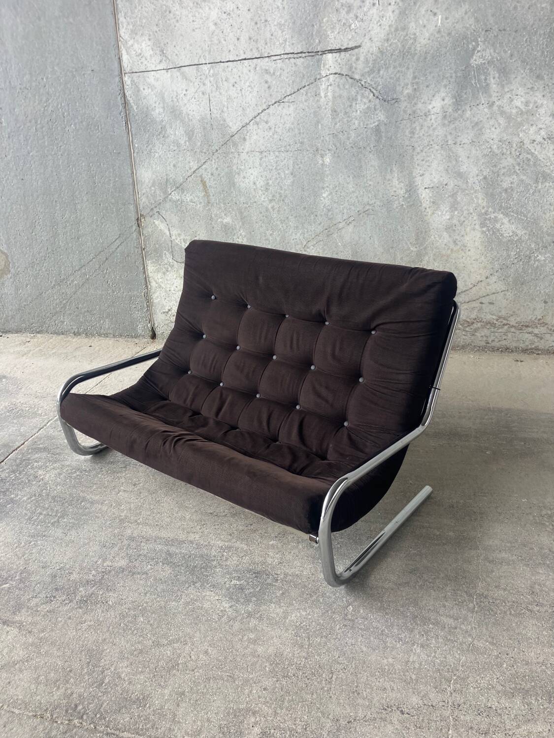 Vintage 2-seater sofa from the 1970s