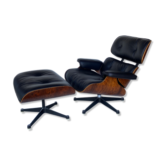 Armchair Lounge chair and Ottoman black, Charles & Ray Eames edition International furniture 1970