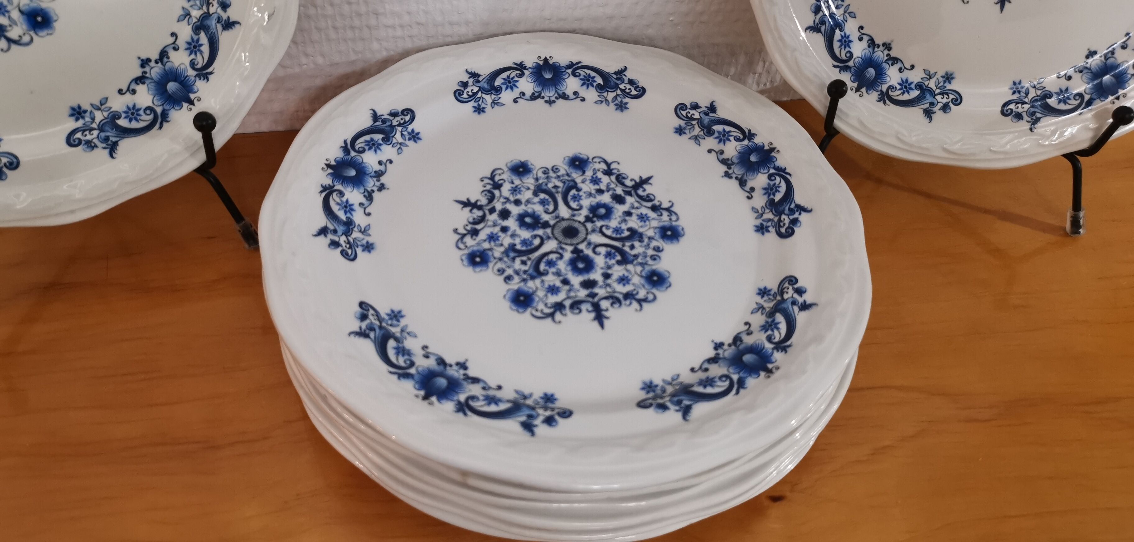 Set of 8 old dessert plates in French earthenware Moulin des Loups from the 50s