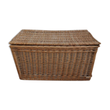 Wicker trunk