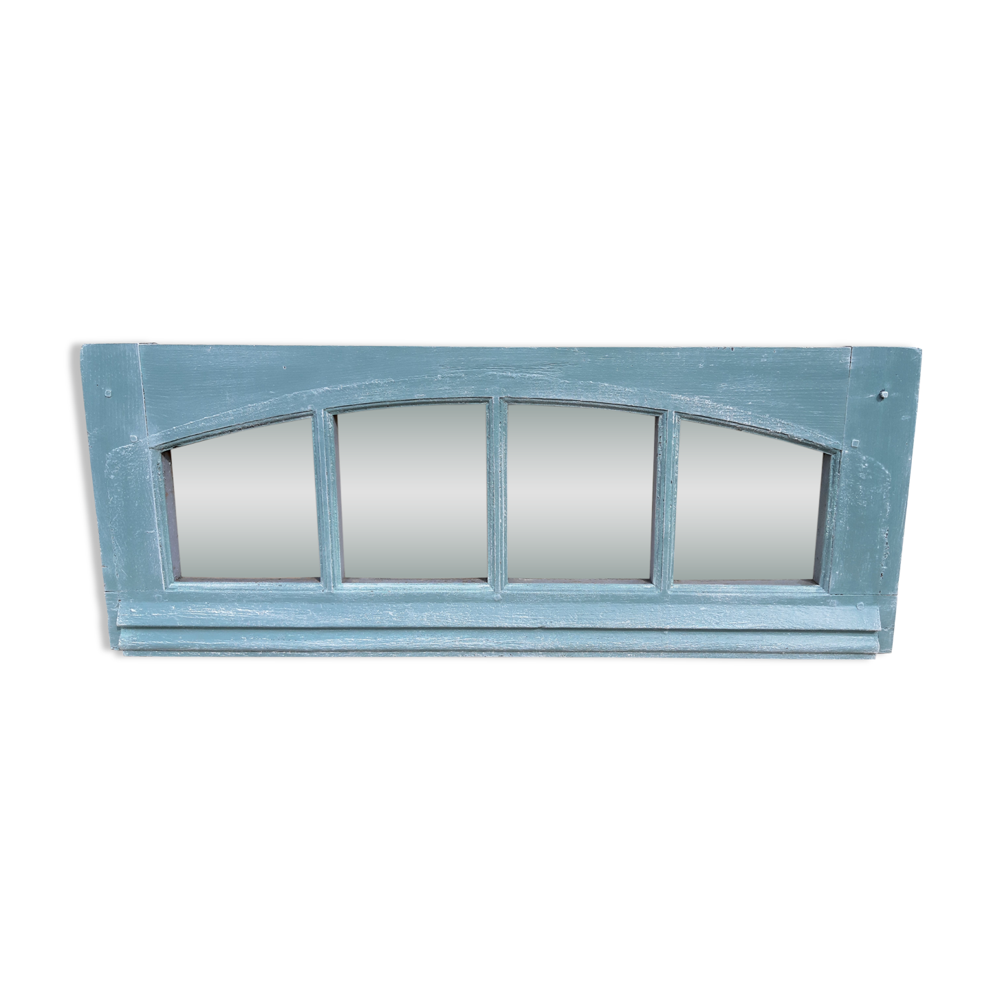 Half-moon beef eye window