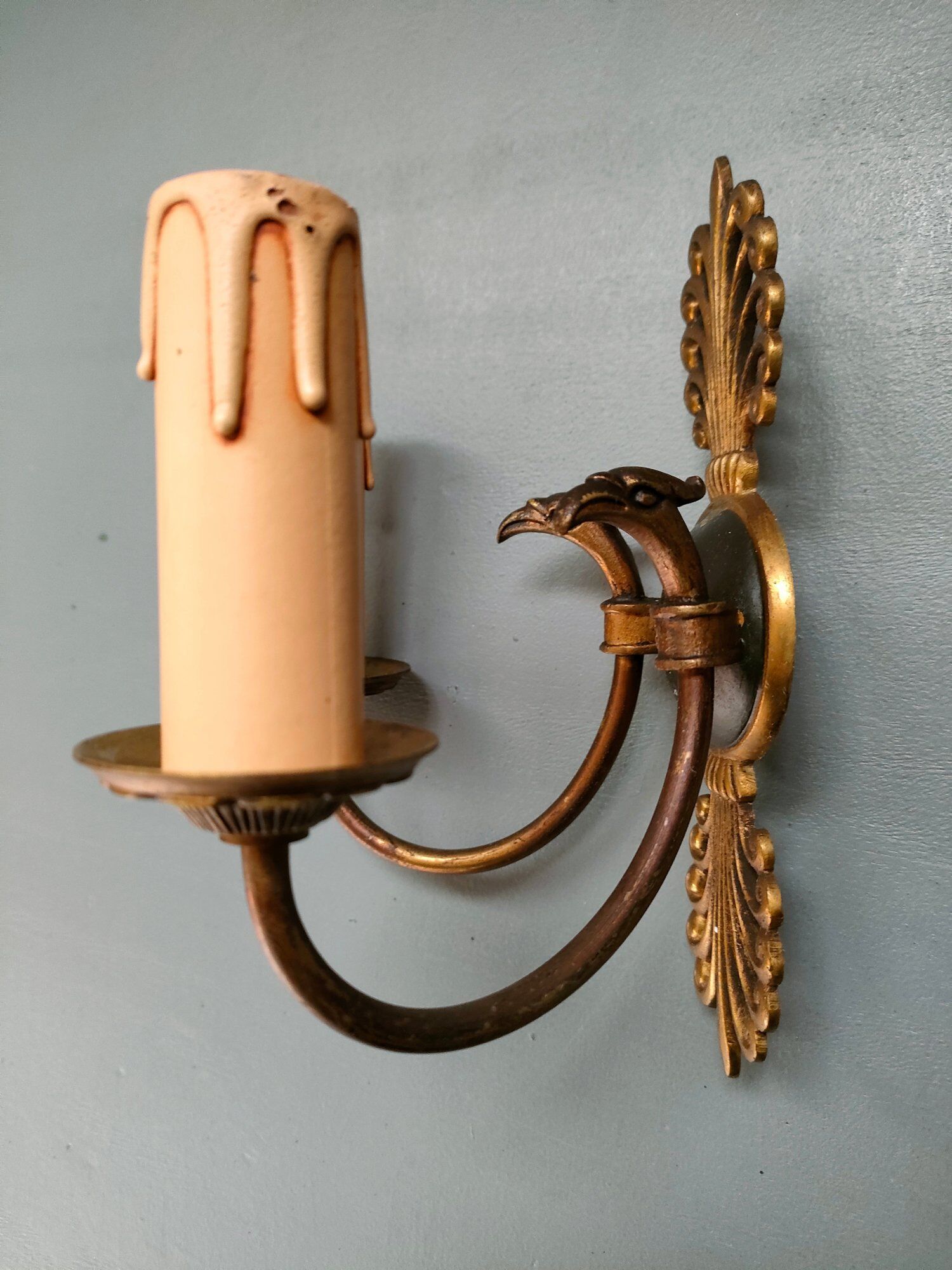 Pair of Empire eagle's head sconces in Palmettes 1900/1920