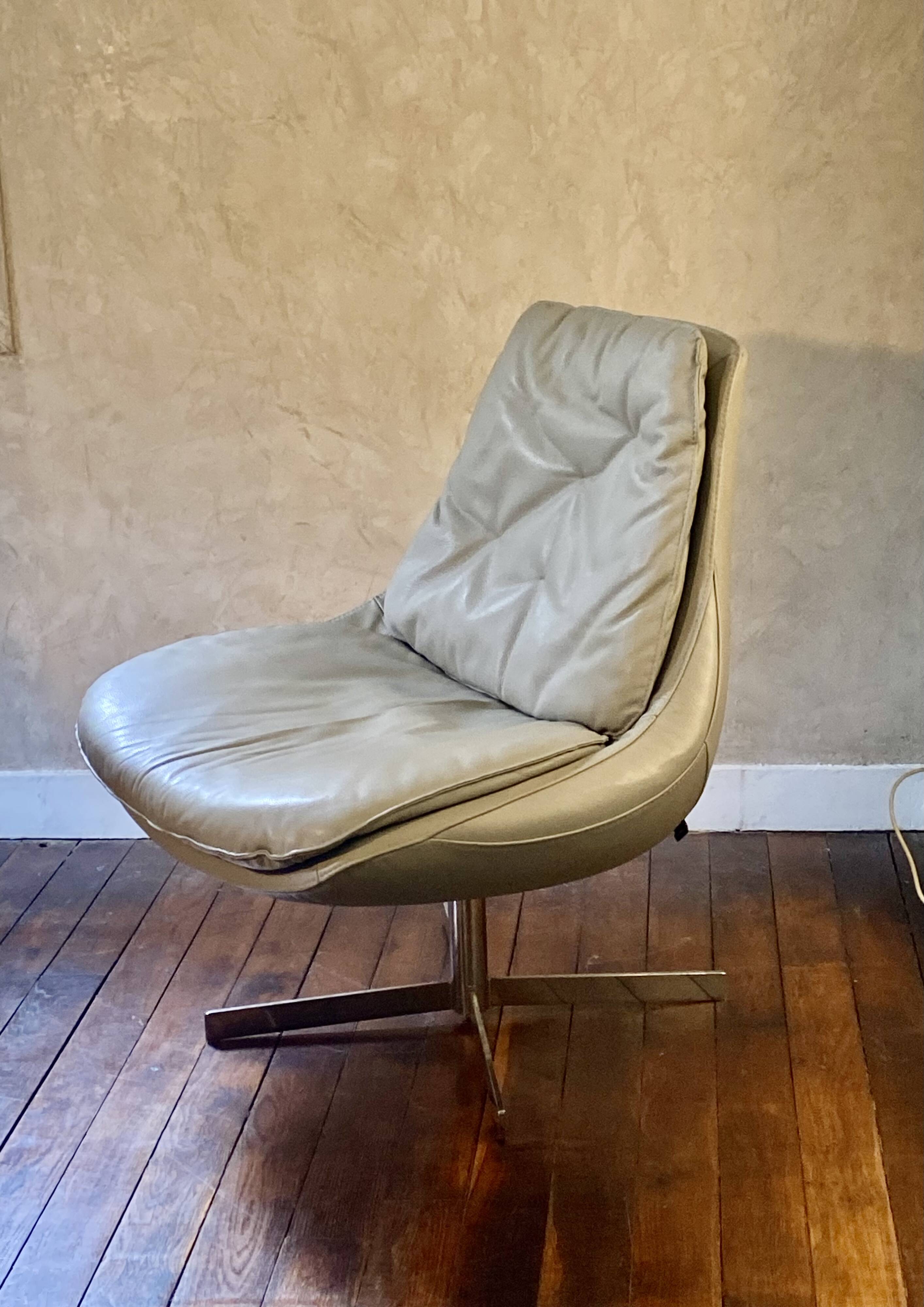 Fauteuil design vintage daya bontempi italie.