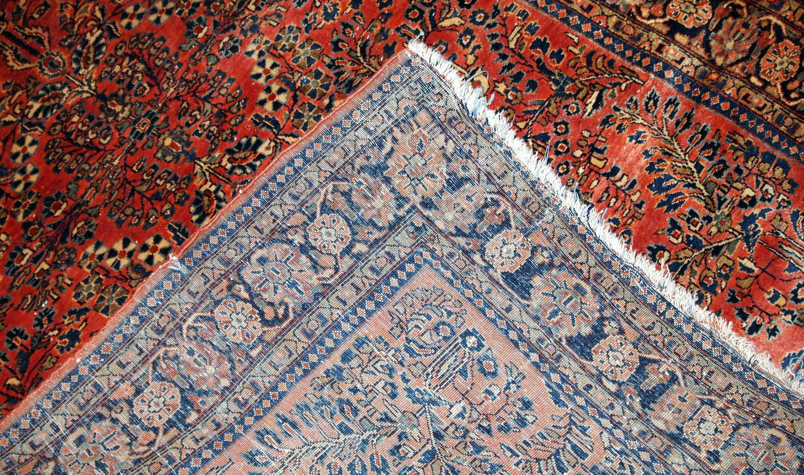 Handmade antique Persian Sarouk rug 4' x 6.8' (122cm x 207cm) 1920s - 1B784