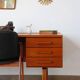 Bureau freestanding teck scandinave années 60 | Dyrlund