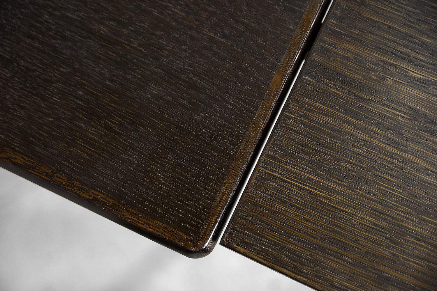 Modern Danish classic vintage mid-century oak folding dining table by AM Møbler, 1960s.