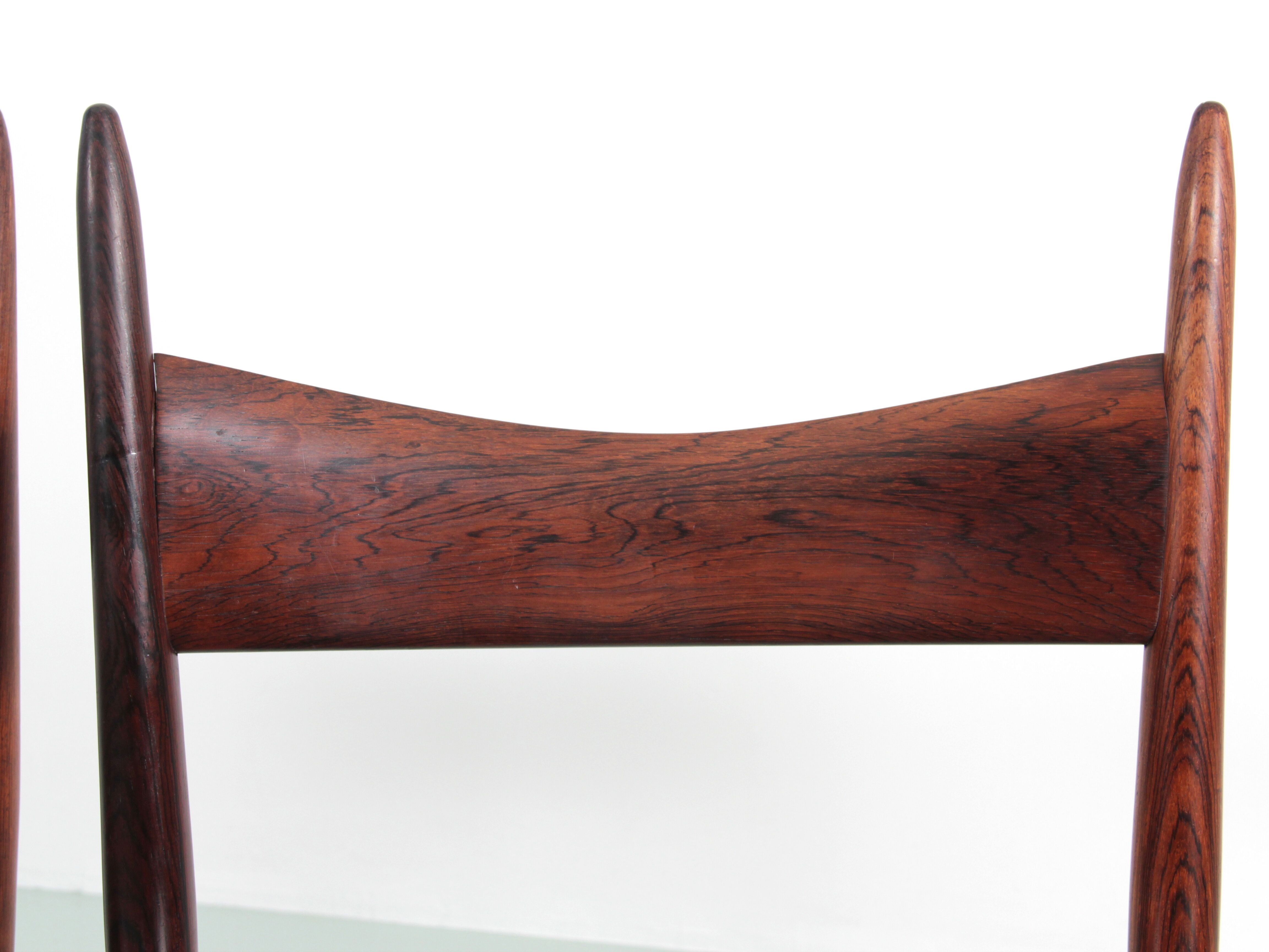 Suite of 4 Scandinavian chairs in Rio rosewood