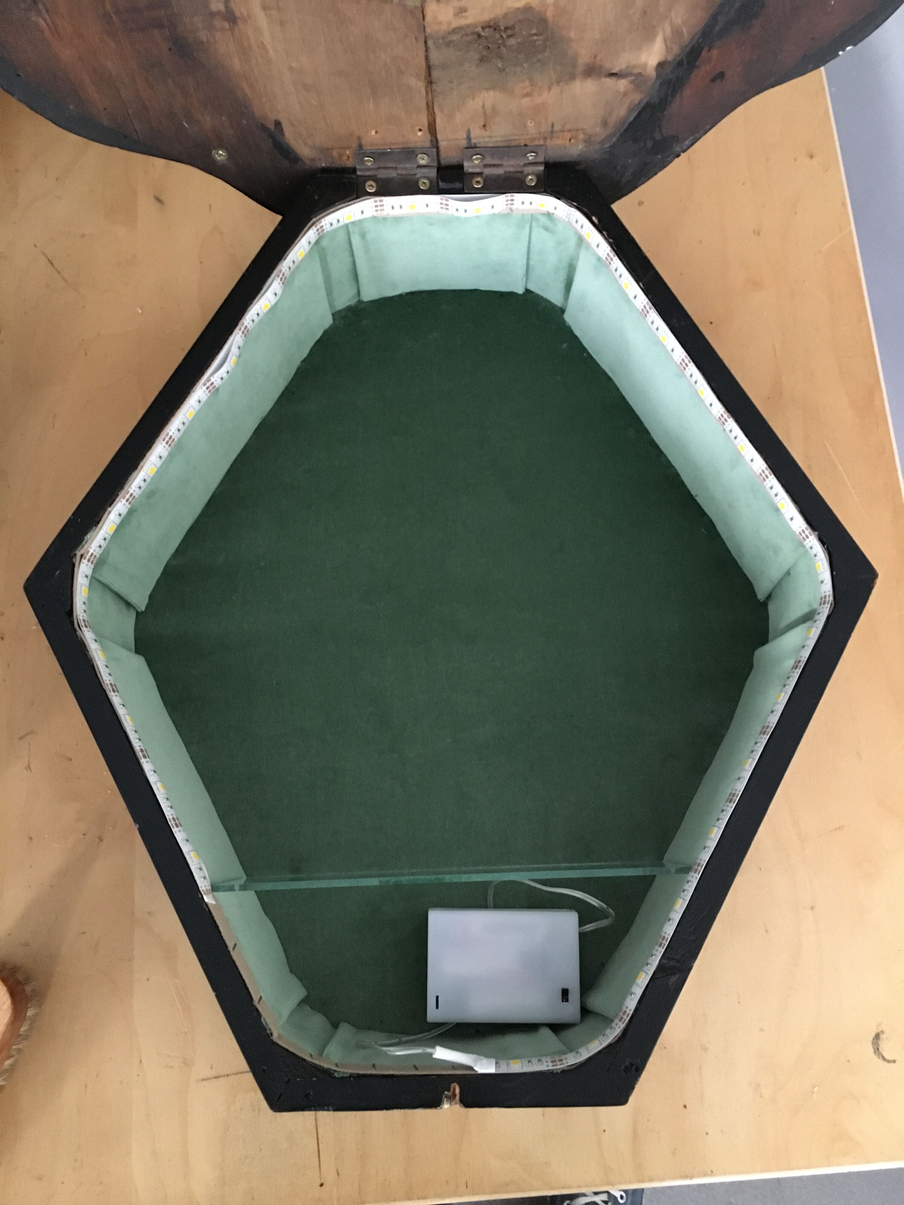 Lighted beef eye showcase - Napoléon III