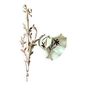 Art Nouveau wall light in bronze and frosted glass