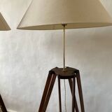 2x tripod lamps