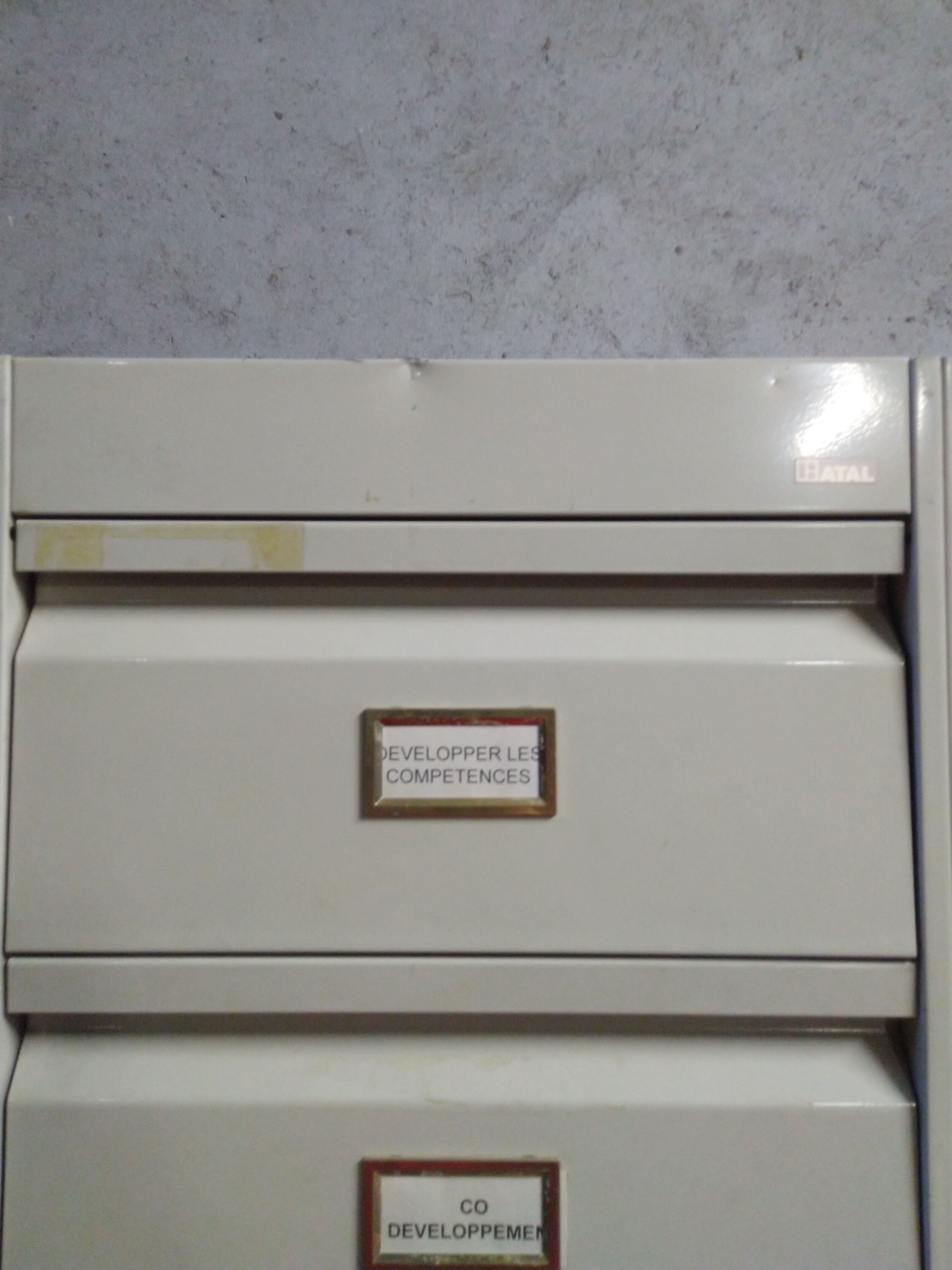 Atal industrial metal locker cabinet