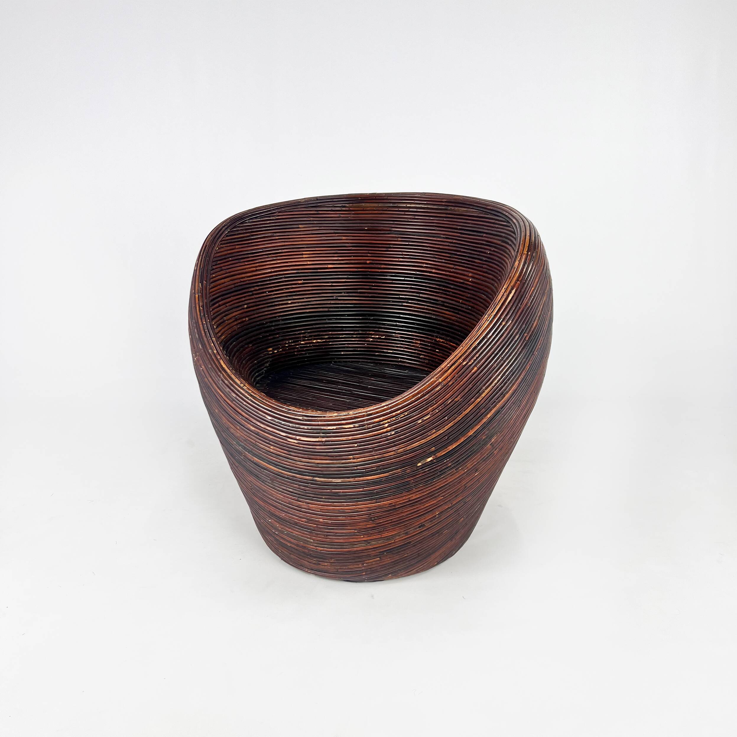 Vintage Italian Wicker Lounge Chair in the style of Gabriella Crespi, 1960s