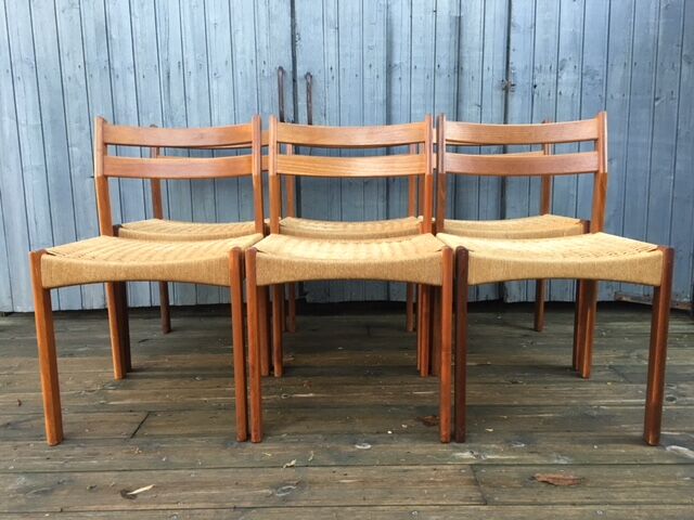 Suite de 6 chaises scandinaves en teck et corde