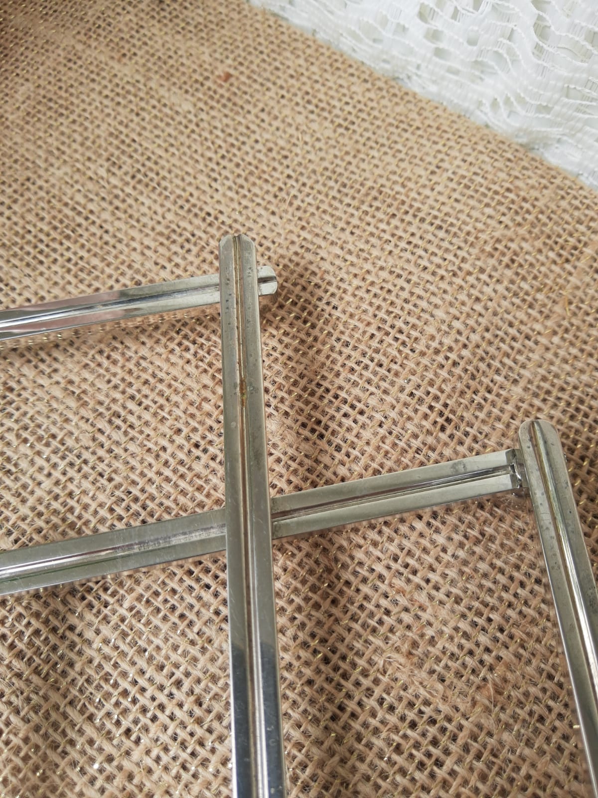 Stretchy silver metal flat bottom