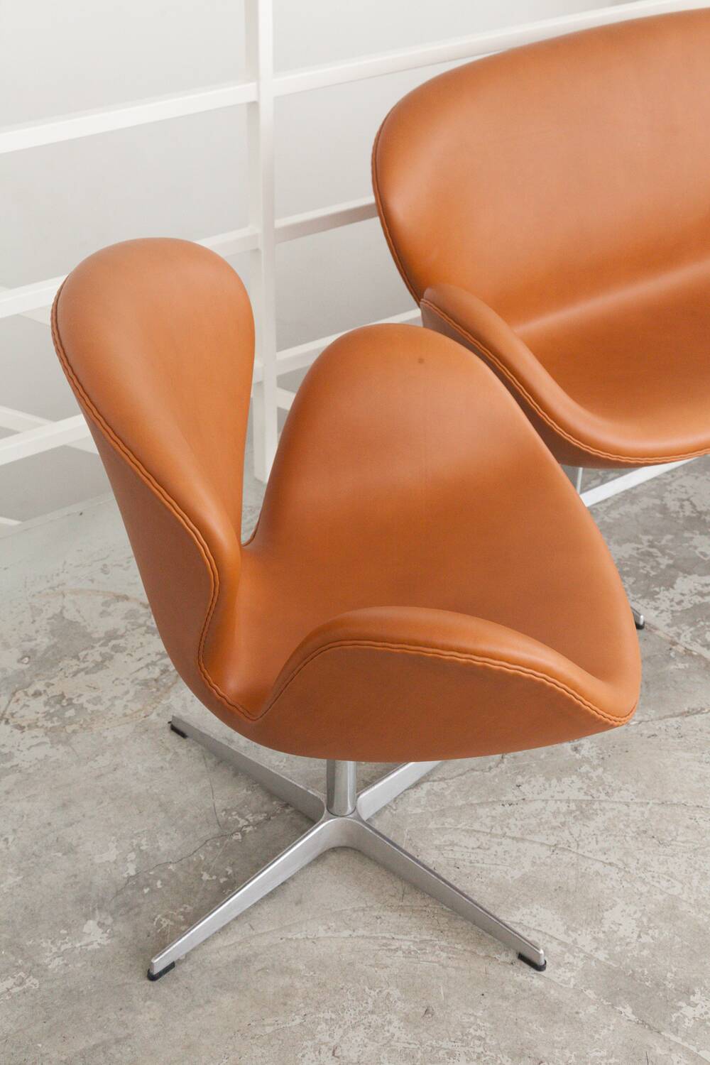 Arne Jacobsen Ensemble chaise et canapé Swan