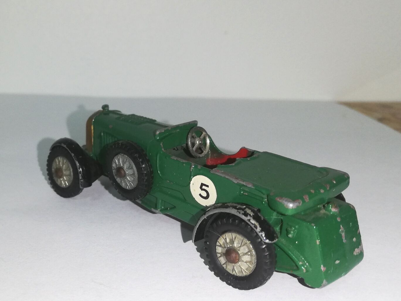Matchbox Bentley 1929 number 5