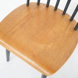 Ensemble de deux chaises à dossier en fuseau, Pays-bas, années 1960
