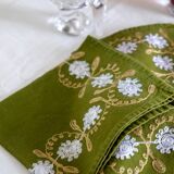 Suite of 8 olive green napkins embroidered vintage flowers 50s
