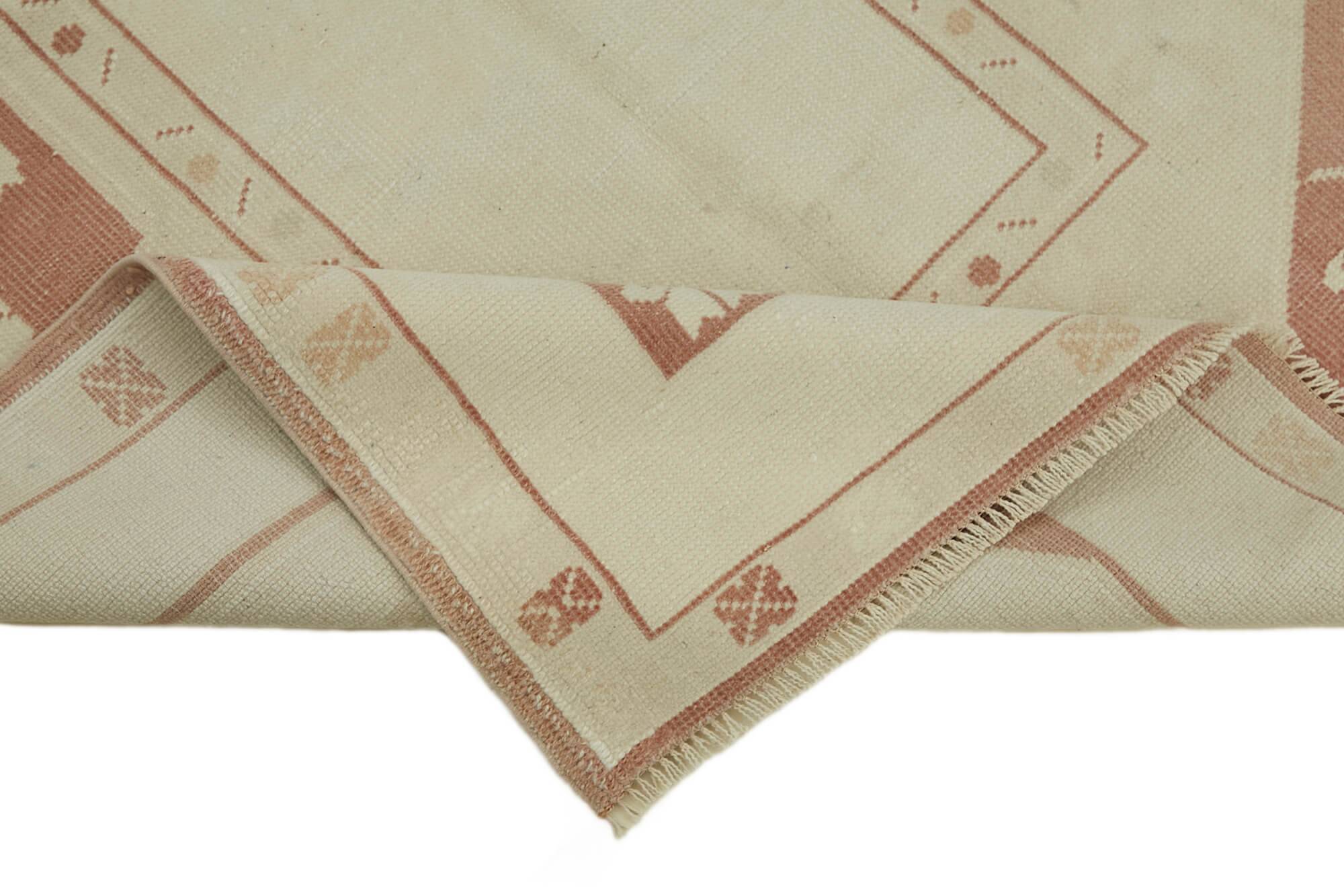 Turkish Vintage Anatolian Rug 117 cm x 176 cm
