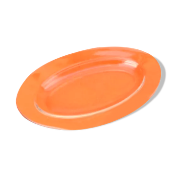 1960s with modern and timeless design Serving dish