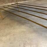 Table basse bois et métal doré, 1950-1960