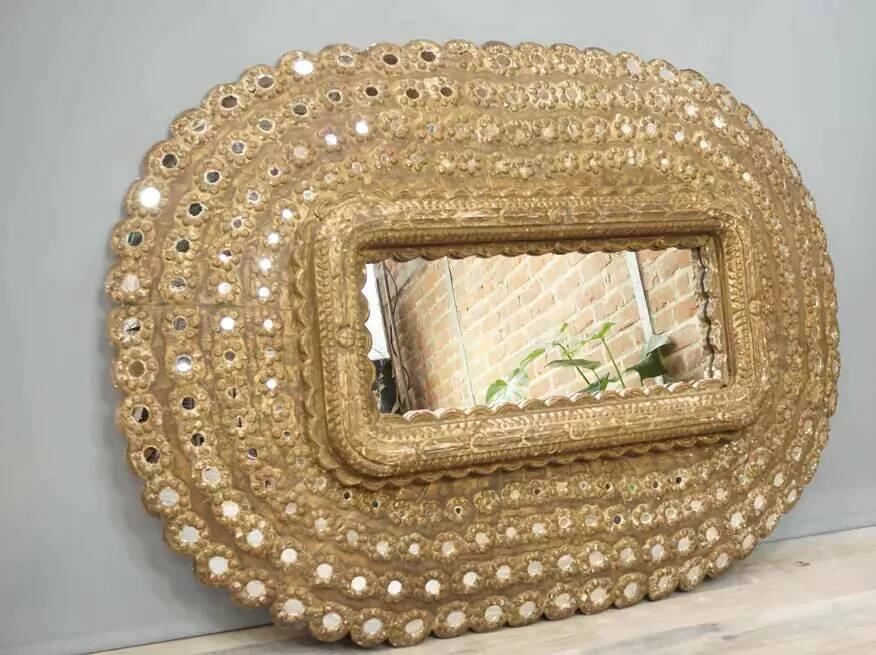 Oval carved wooden mirror 150x101cm