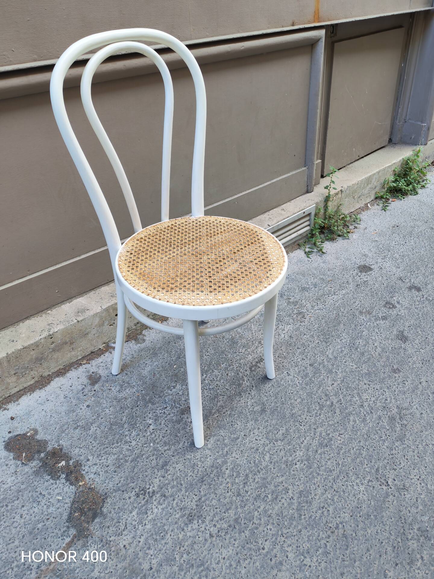 Chaise bistrot blanche