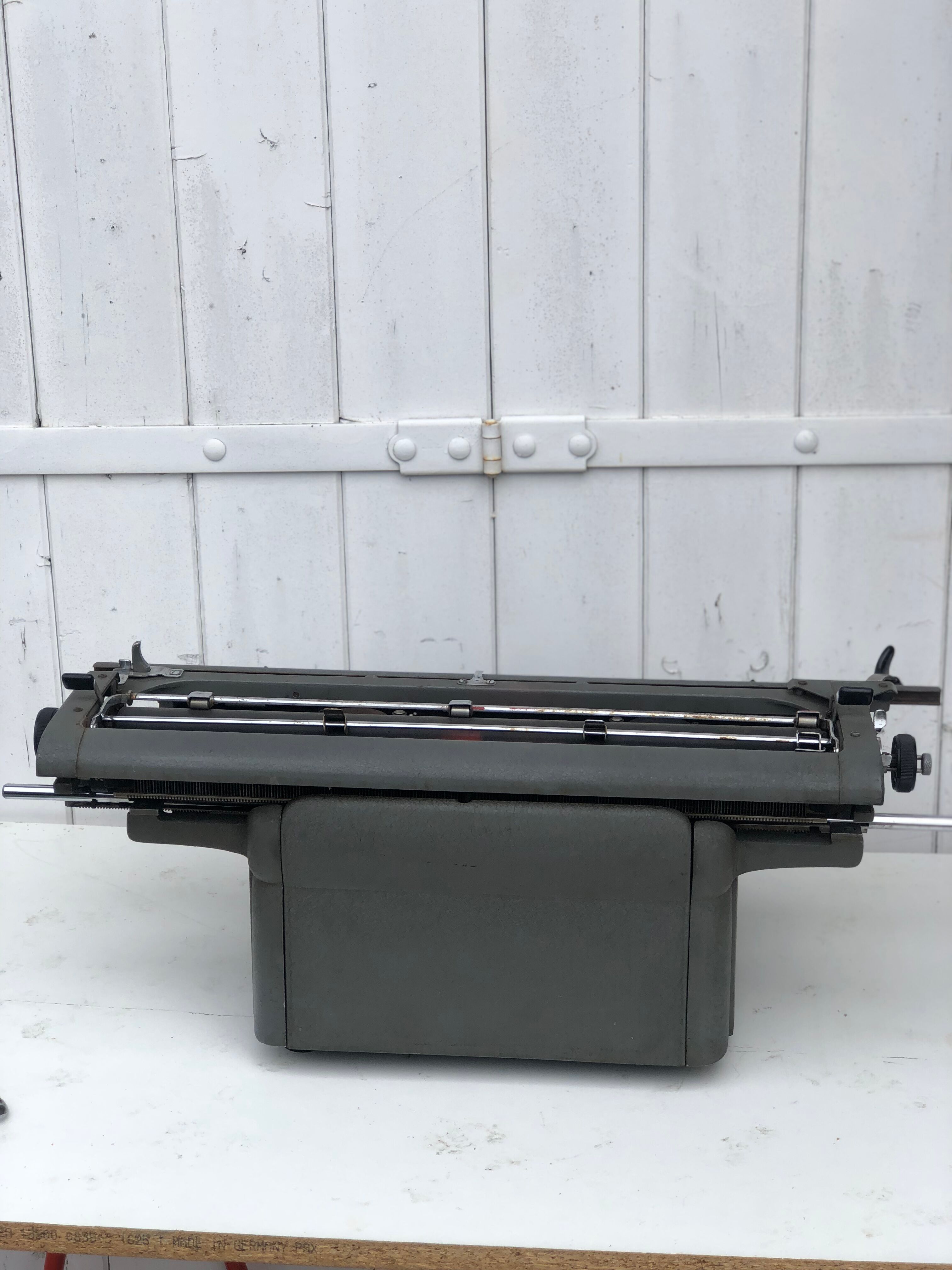 Rooy typewriter