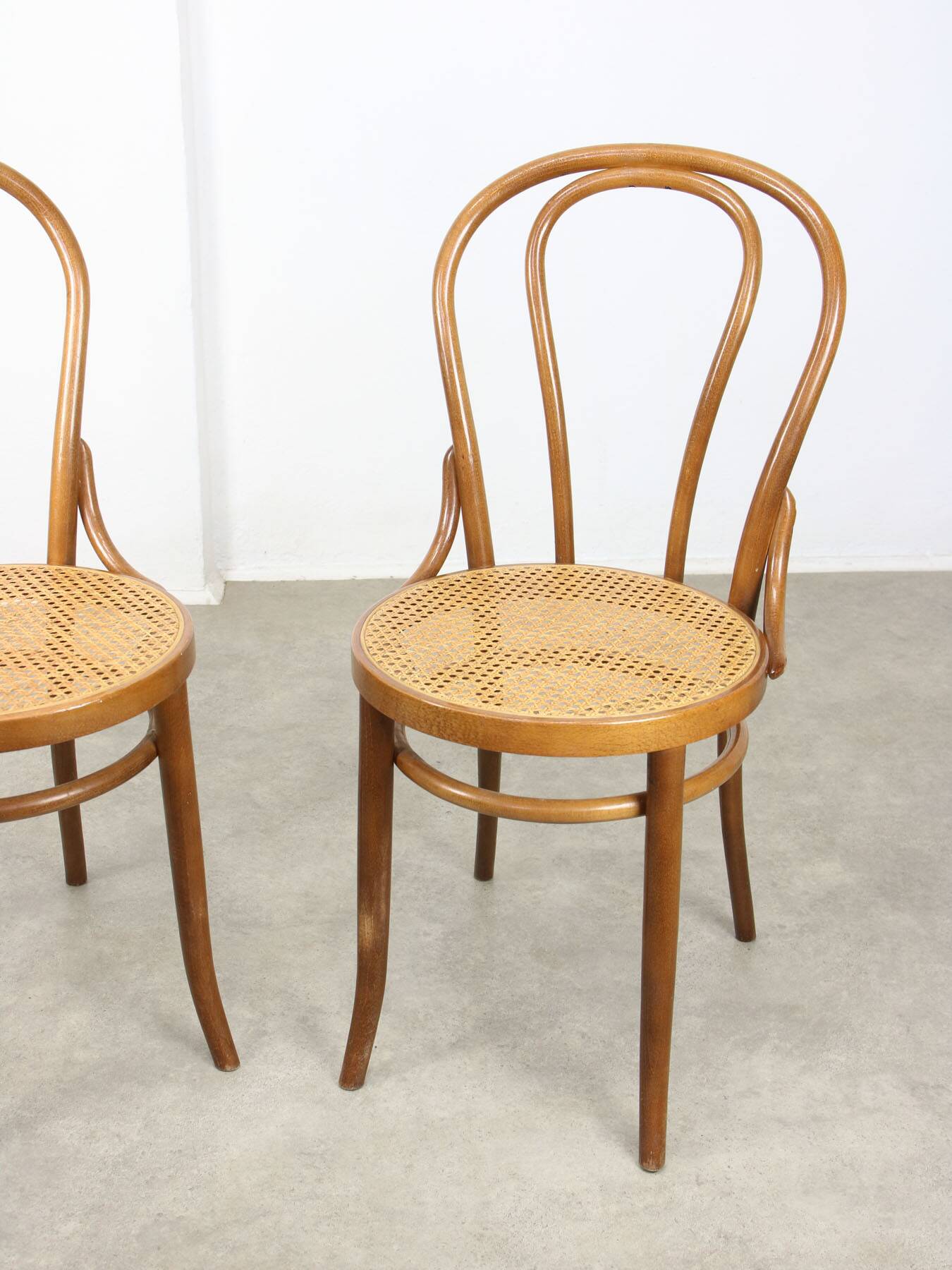 Vintage No. 18 Dining Chairs attributed to Michael Thonet, Set of 2