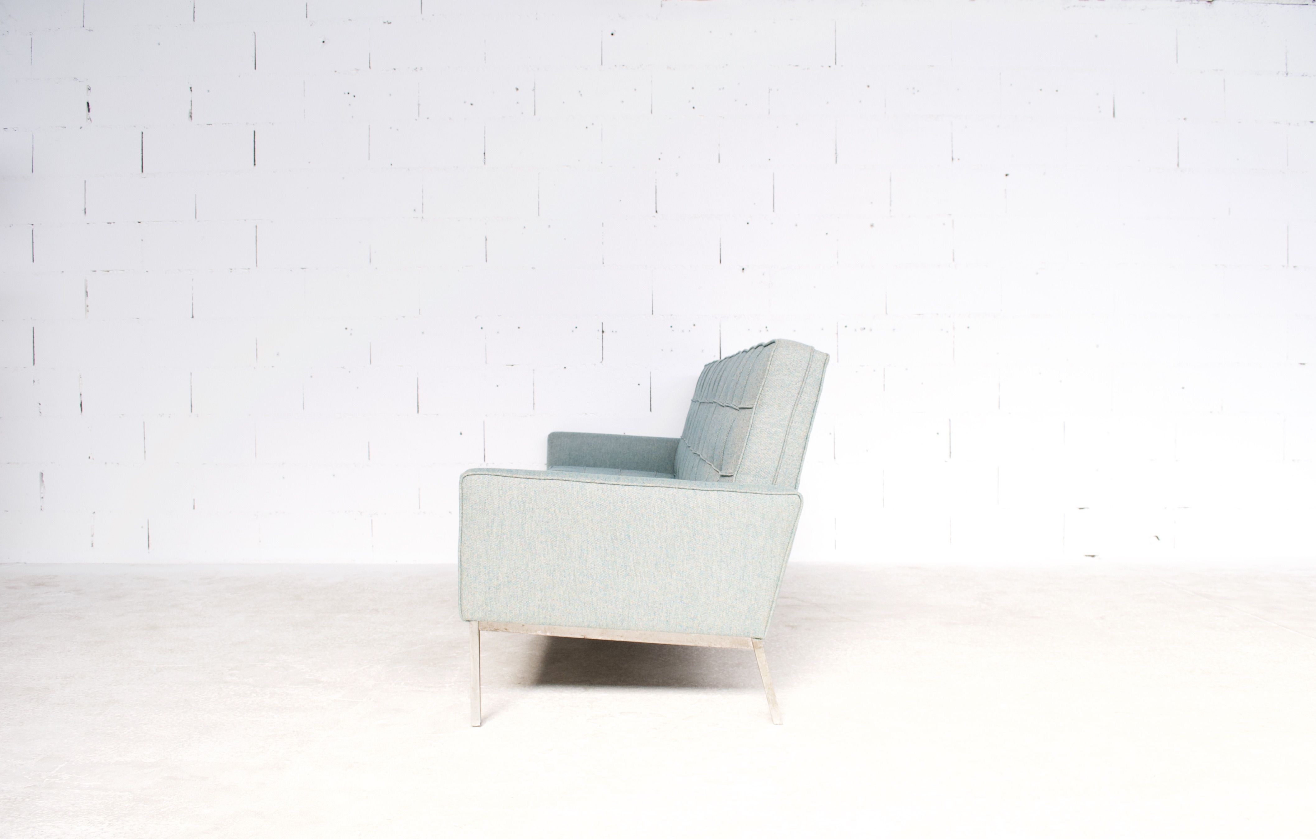 3/4 seater sofa Florence Knoll model 67, 1966 Knoll international publisher