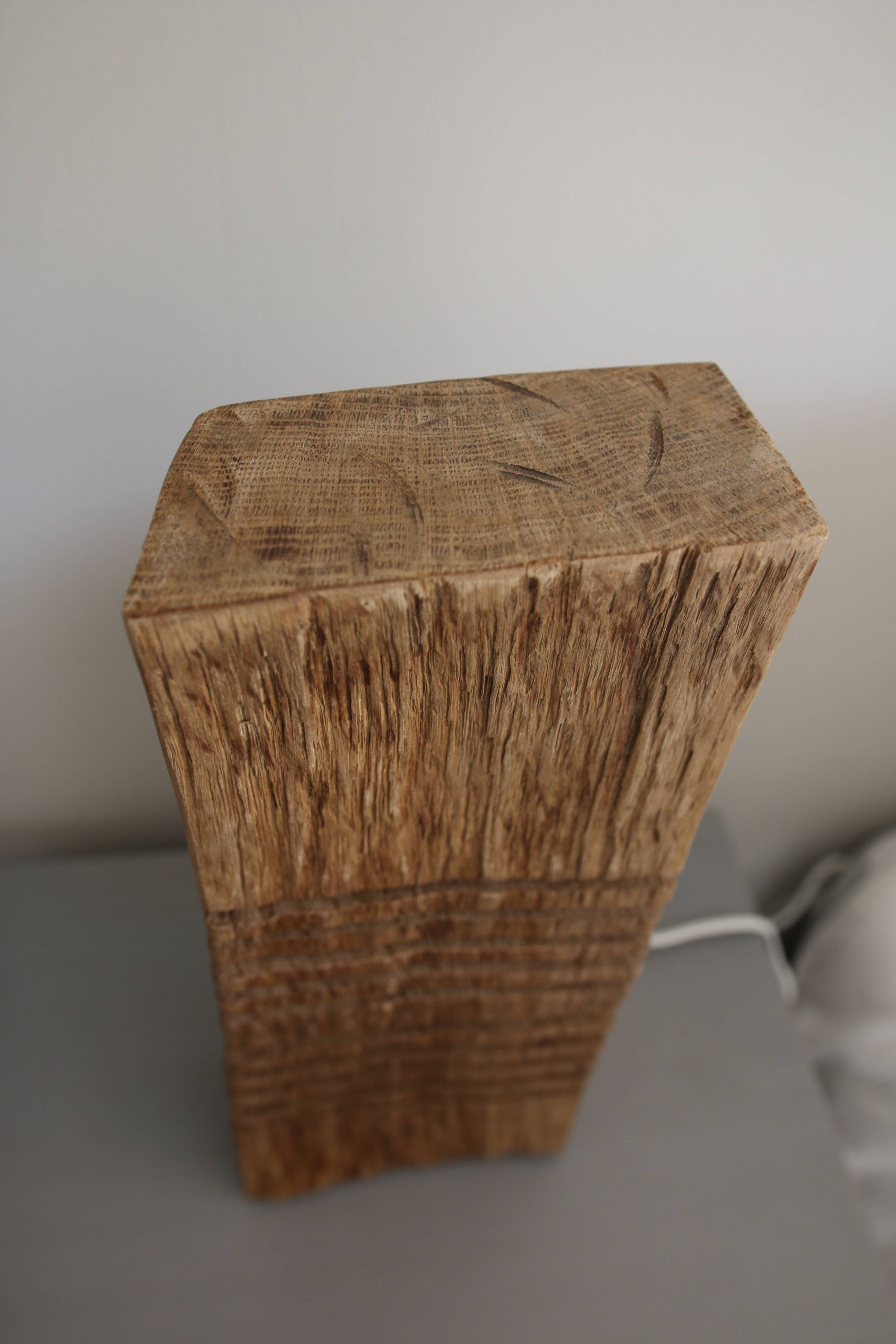Lampe en bois de chêne sculptée, Dominique Dezen