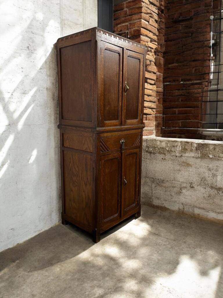 Vintage mid-height low cabinet/shelf with art deco details