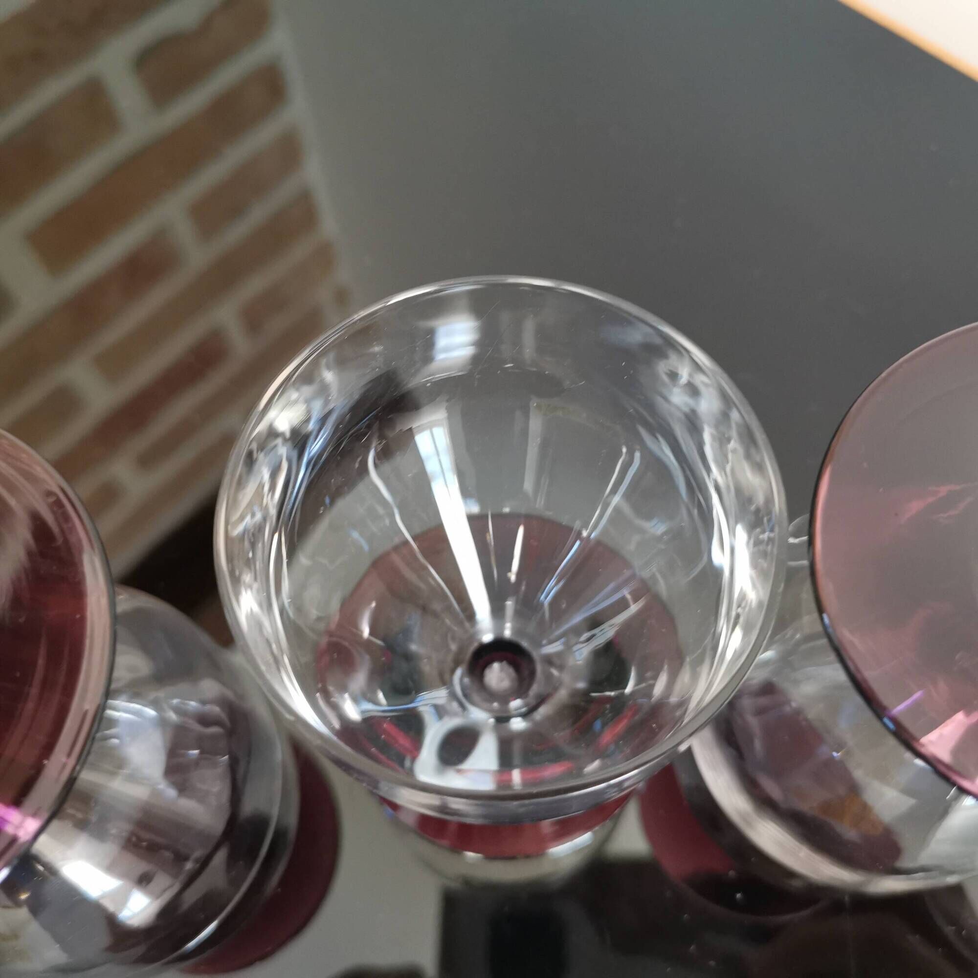 Set of 4 Art Deco wine glasses in purple-footed crystal, 1930