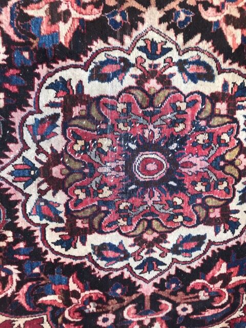 Large antique Persian carpet Bakhtiar handmade 210x327