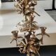 Paire de chandeliers antiques à 3 feux de lumières puttis/angelots bronze