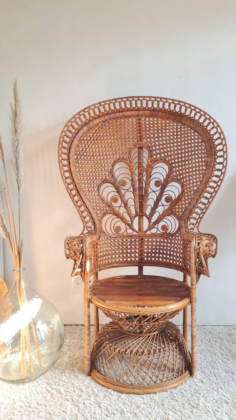 Emmanuelle chair Peacock vintage rattan