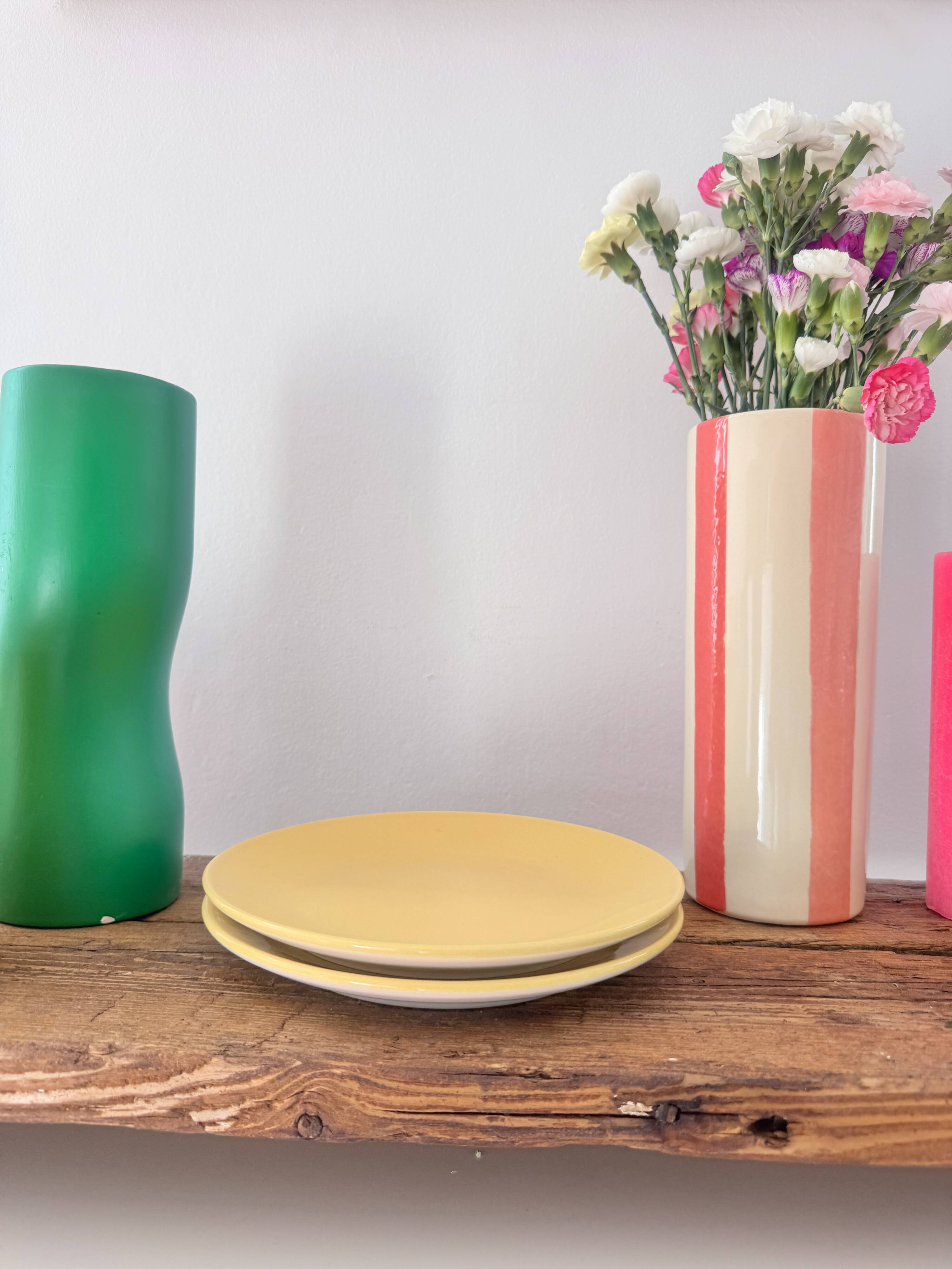 Set of 2 yellow dessert plates