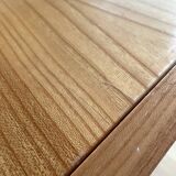 Extendable table designed by Alain Richard