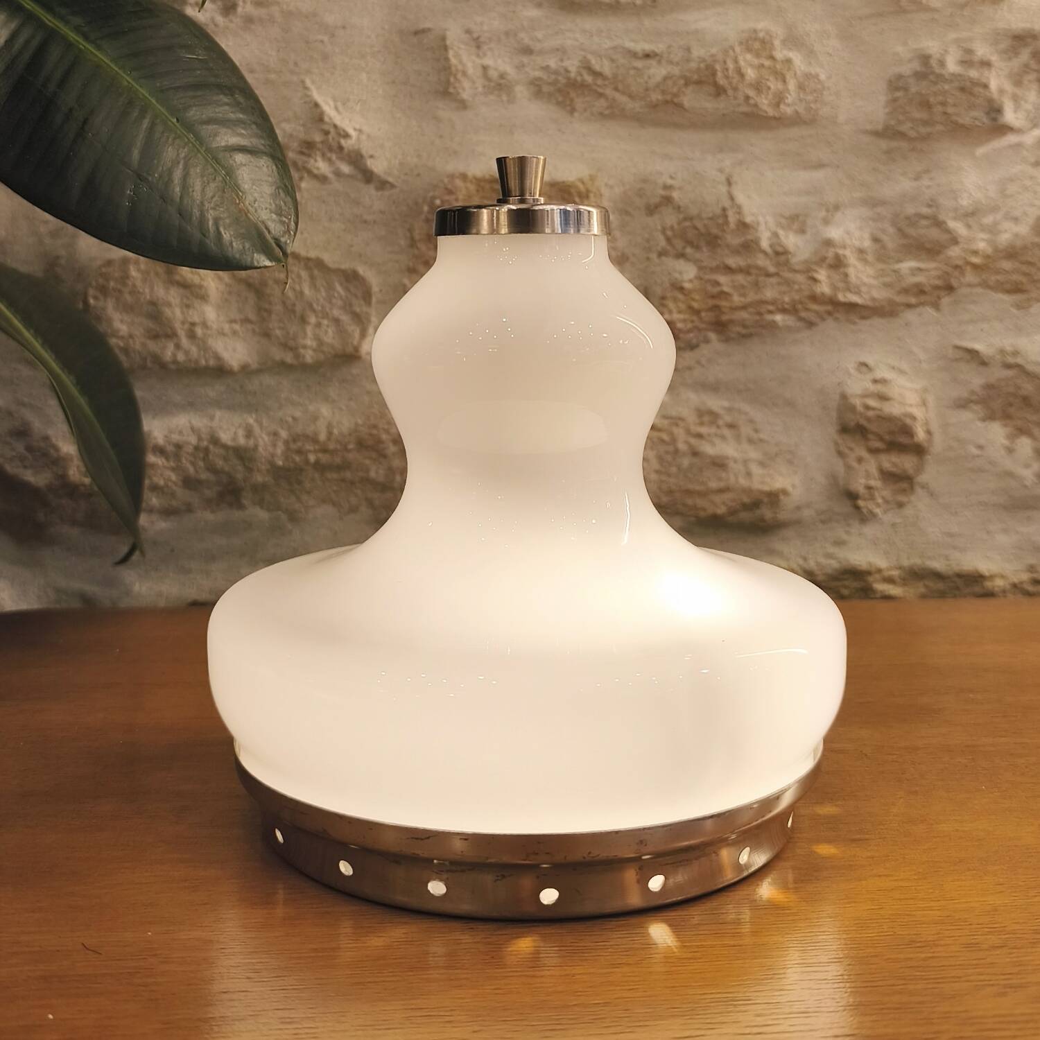 Pair of opaline glass lamps, Italy, 1960s/70s