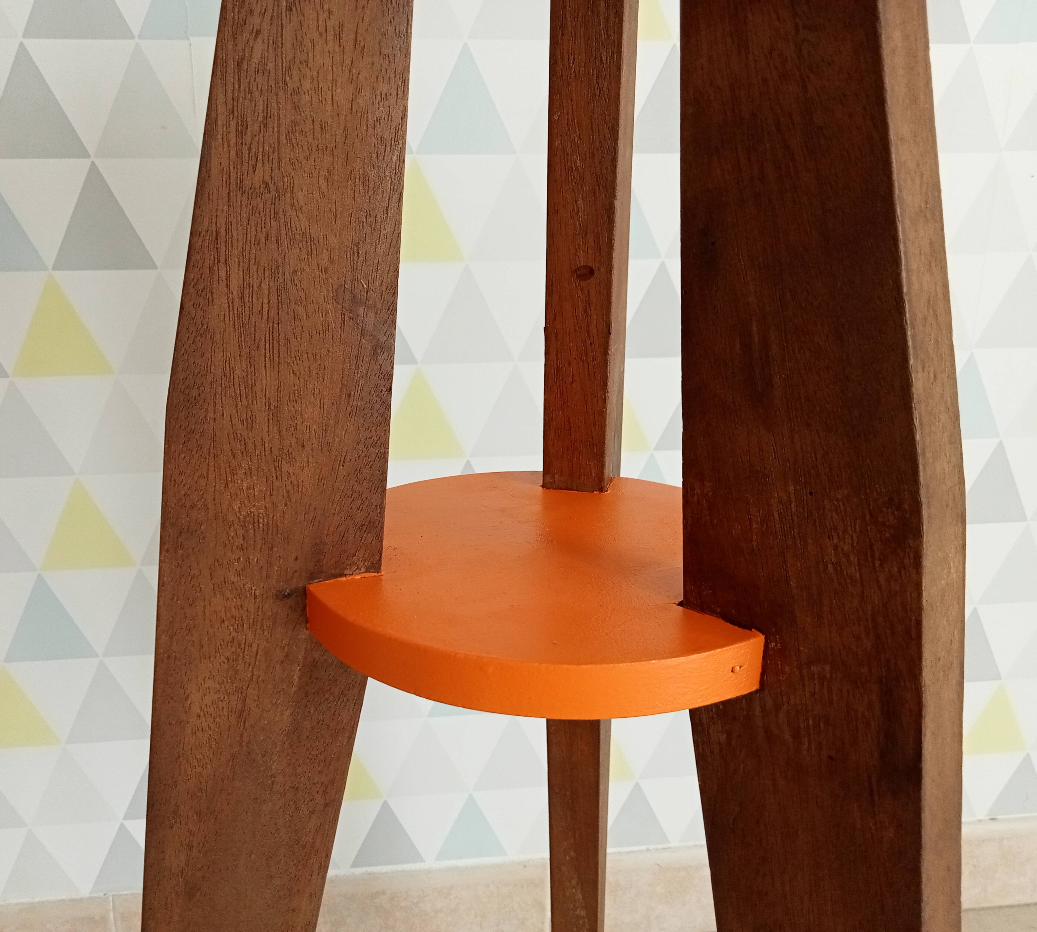 Vintage 70s side table in wood and formica