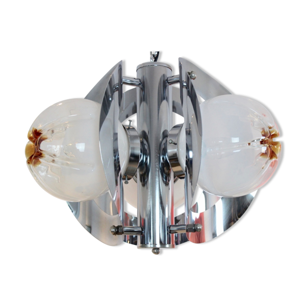 Chandelier vintage géométrique en chrome et verre givré par A.V. Mazzega — Beyit